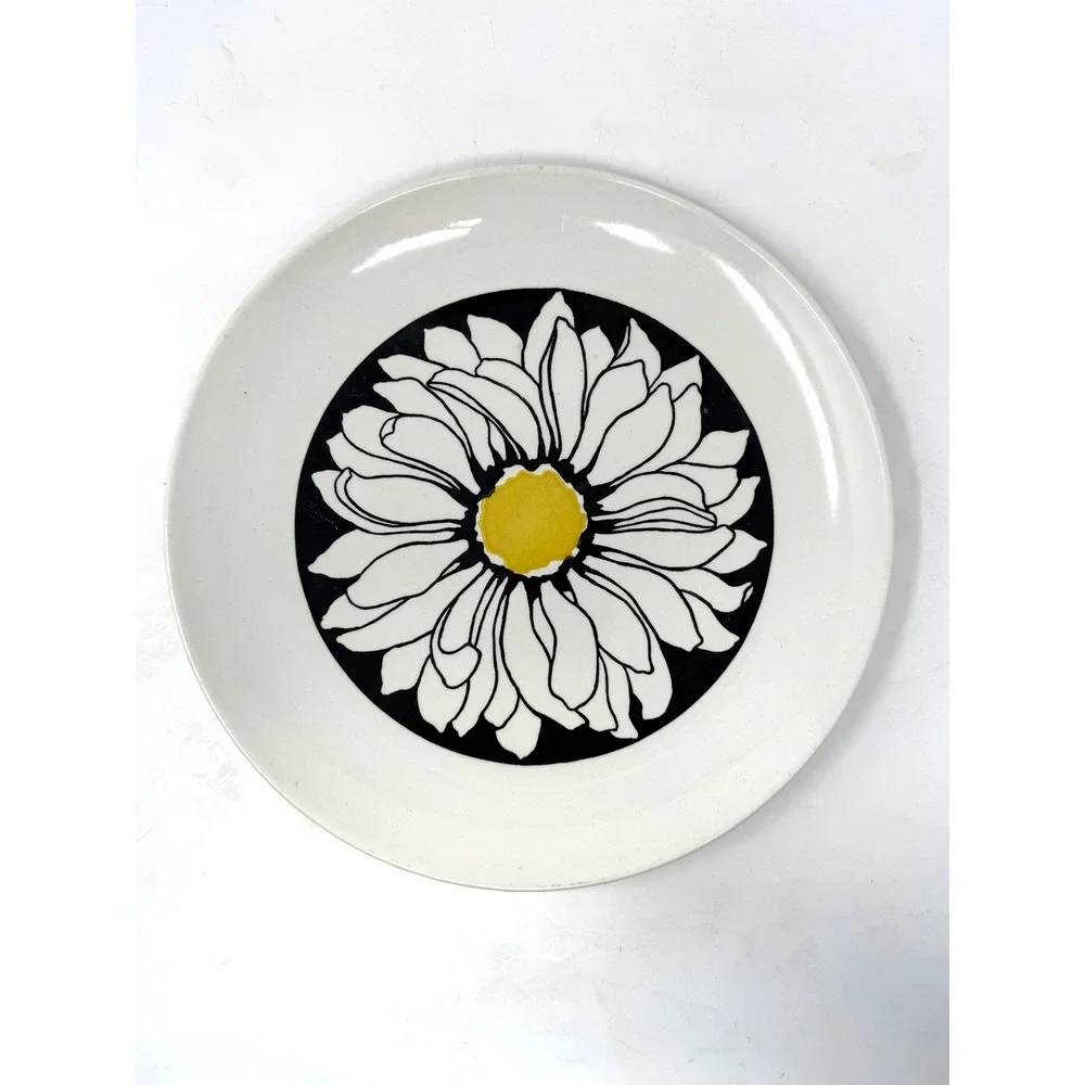 Royal Ironstone it's‎ a daisy 12
